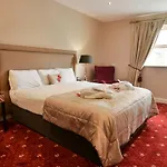 Townhouse Boutique Отель