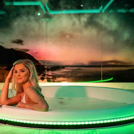 Townhouse Boutique 4*