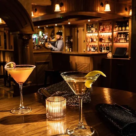 Townhouse Boutique 4*